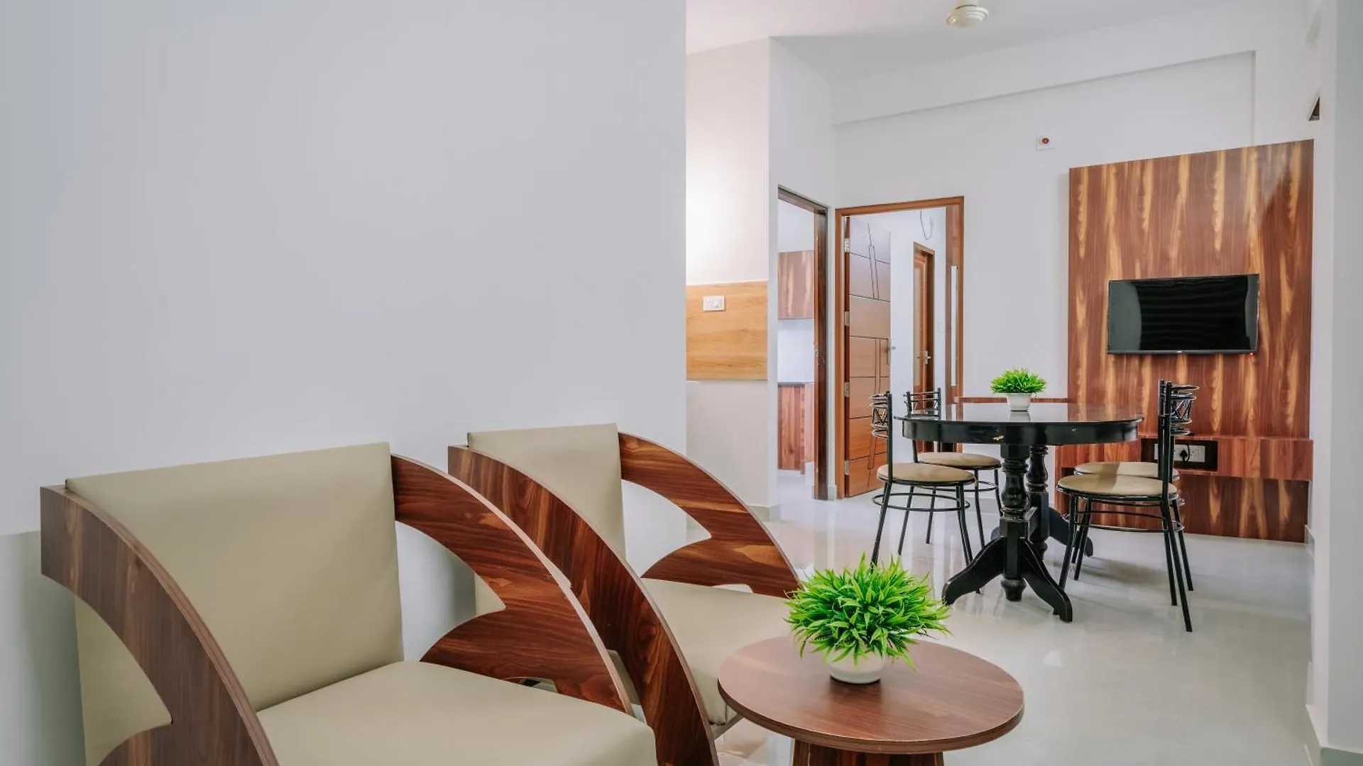 D Nest Inn Thrissur 2*,  印度