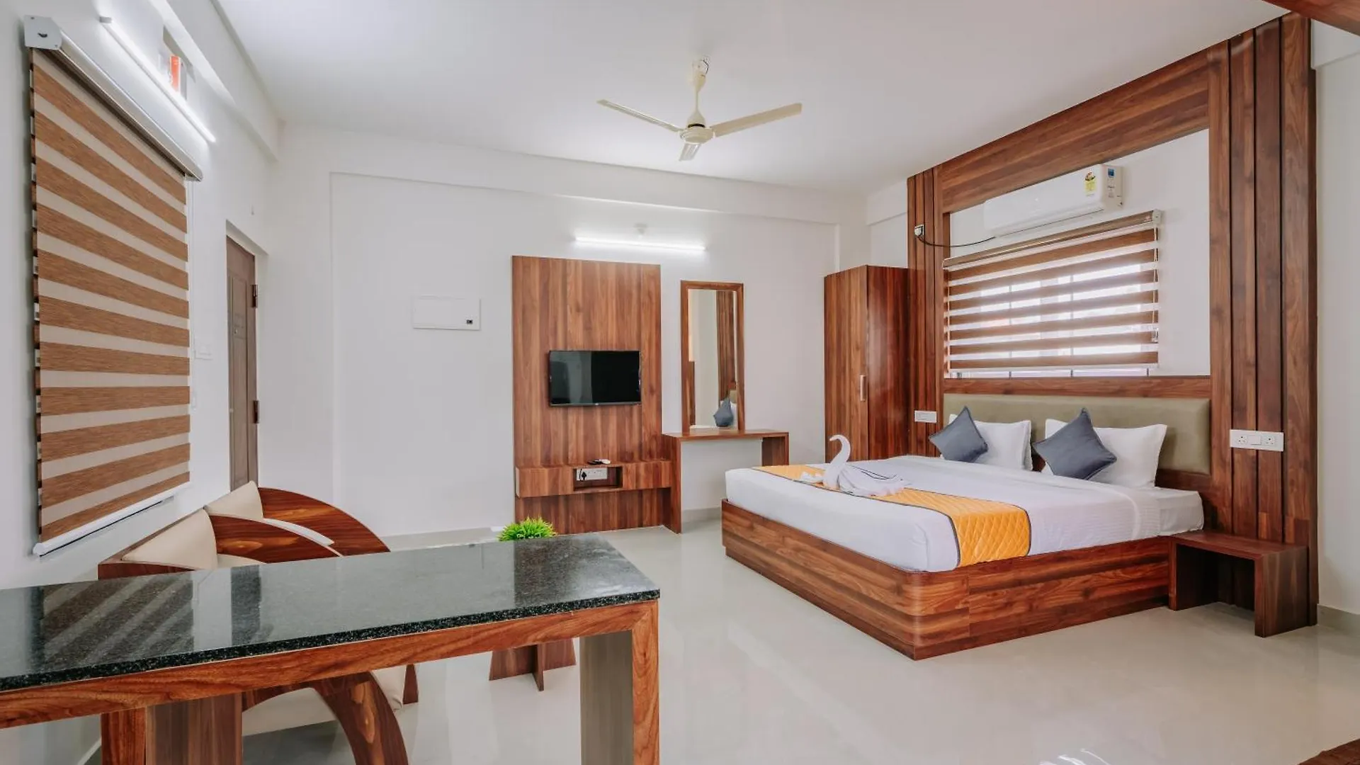 D Nest Inn Thrissur