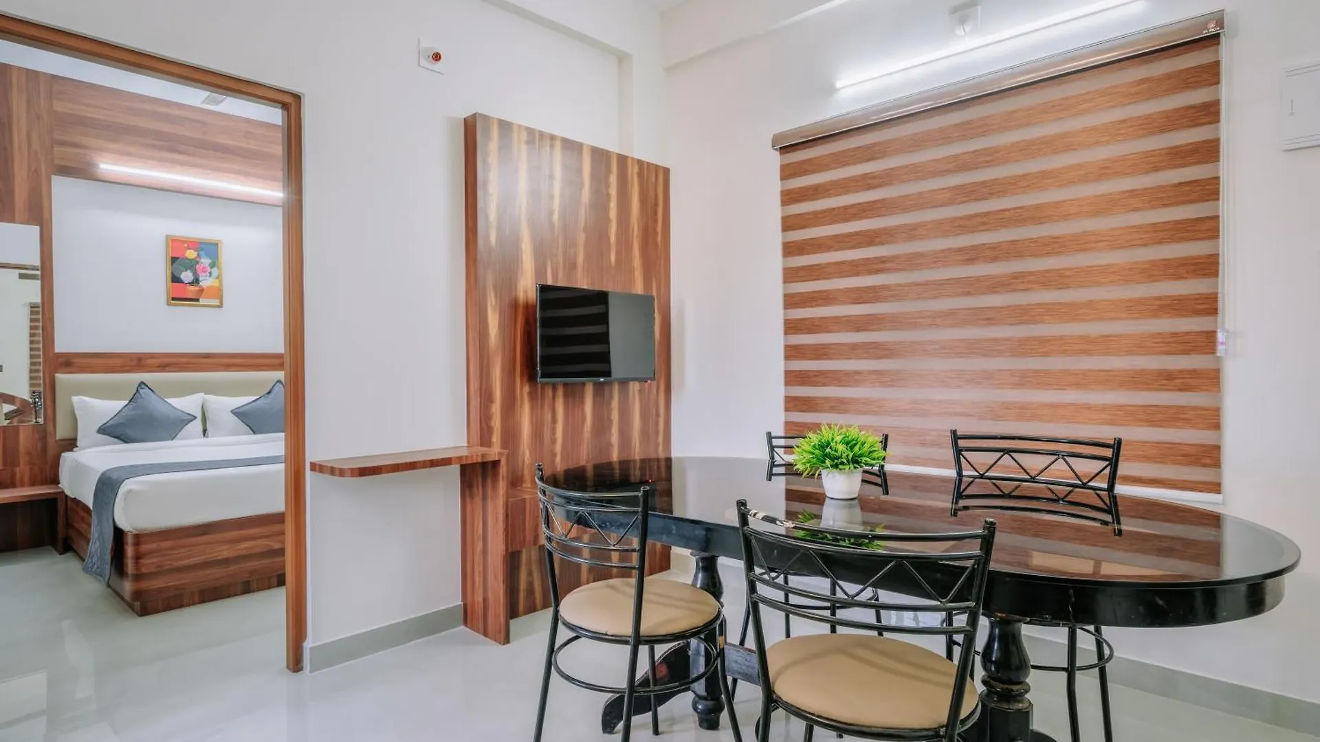 D Nest Inn Thrissur