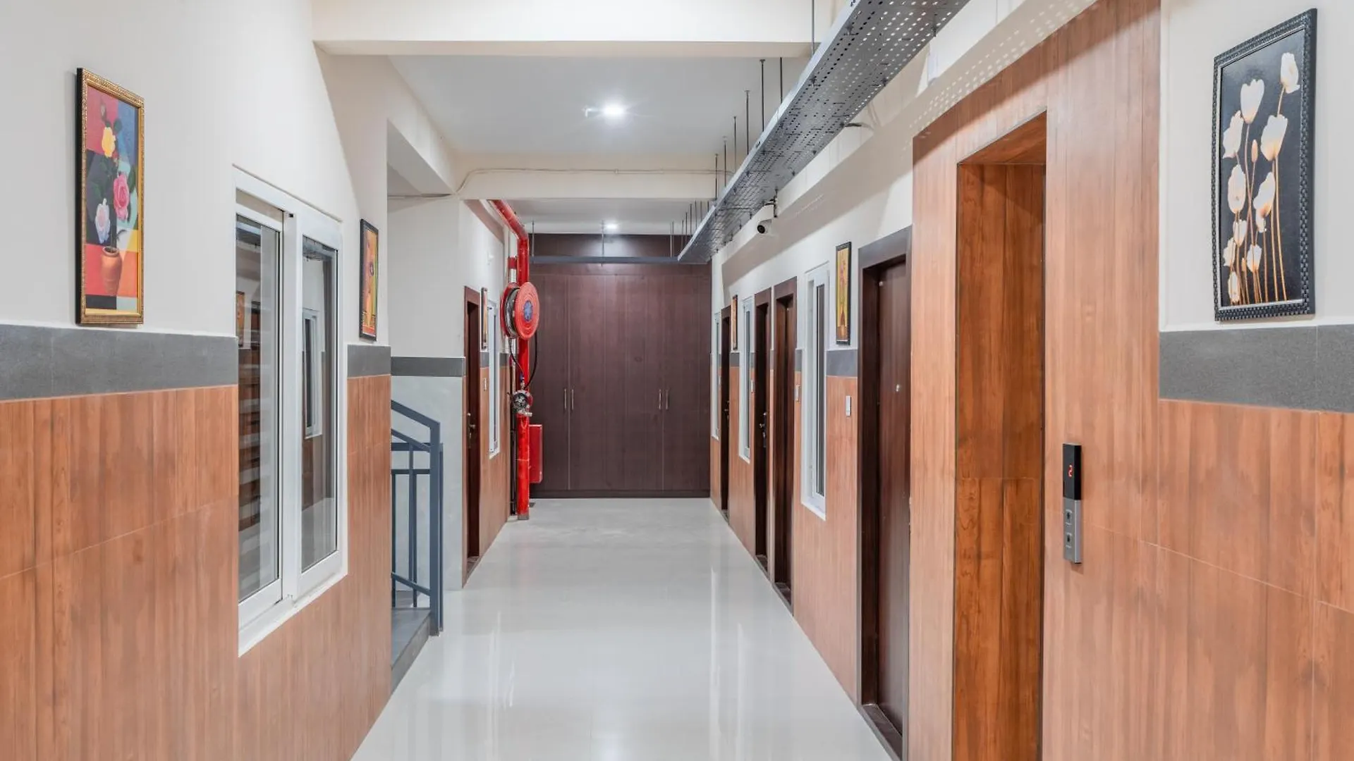 מלון Thrissur D Nest Inn